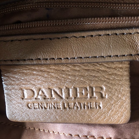 Authentic Danier Shoulder Bag - Picture 5 of 5